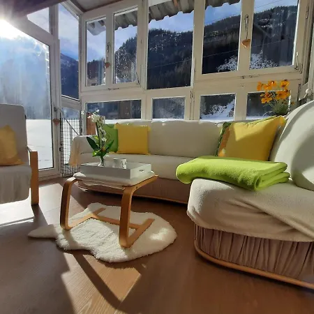 Schnell Apartment *